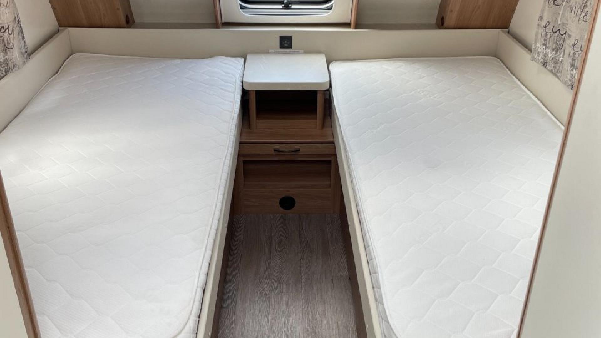 Hobby De Luxe 515 UHL