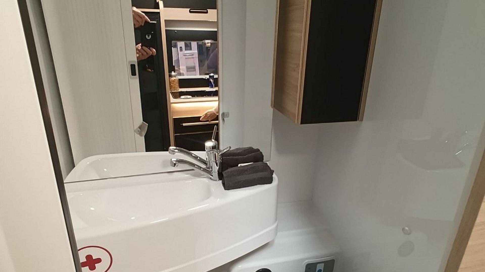 Challenger 287 Graphite Edition