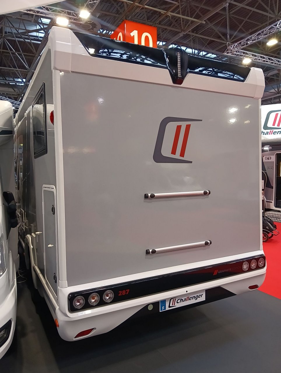 Challenger 287 Graphite Edition