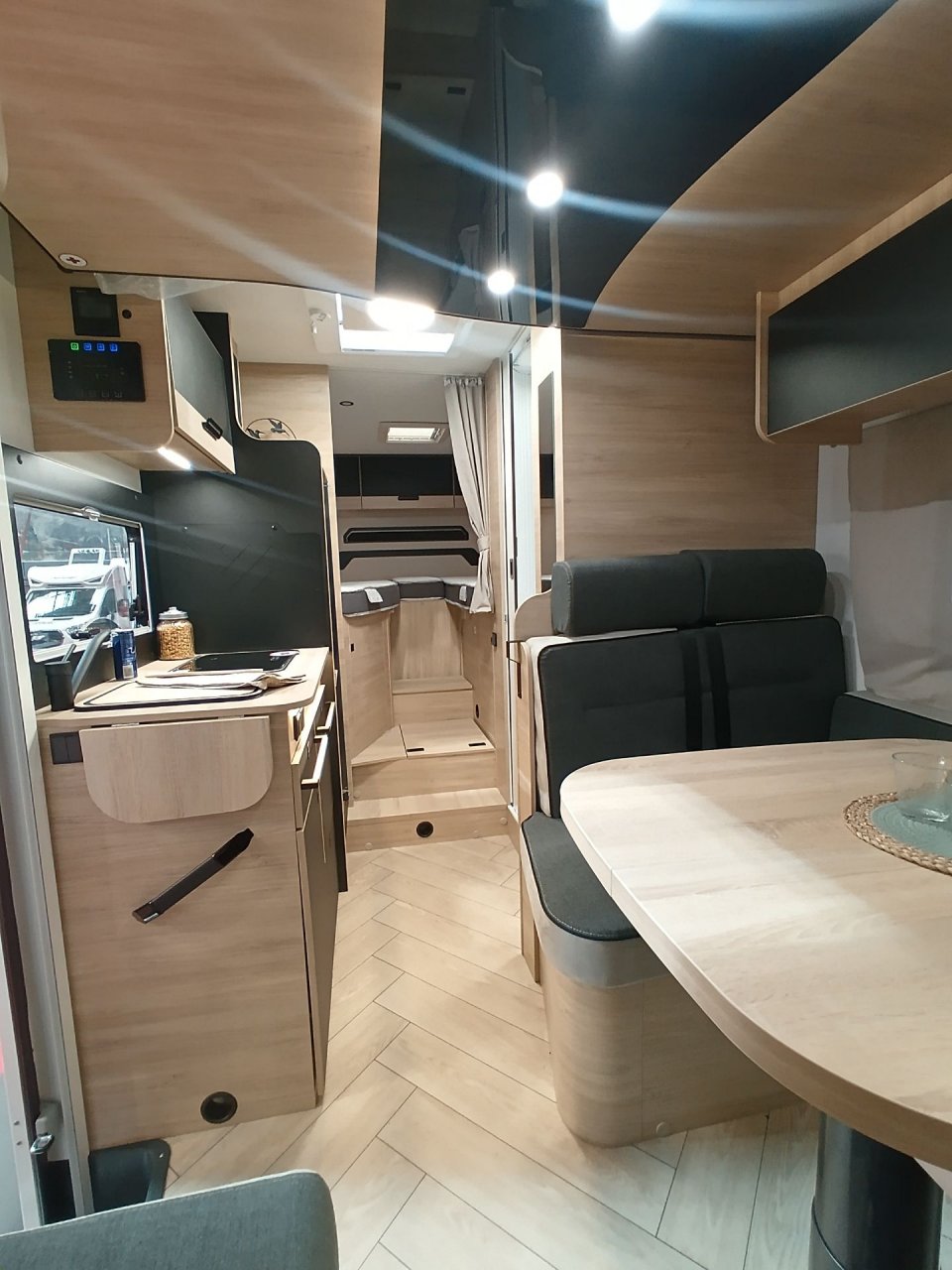 Challenger 287 Graphite Edition