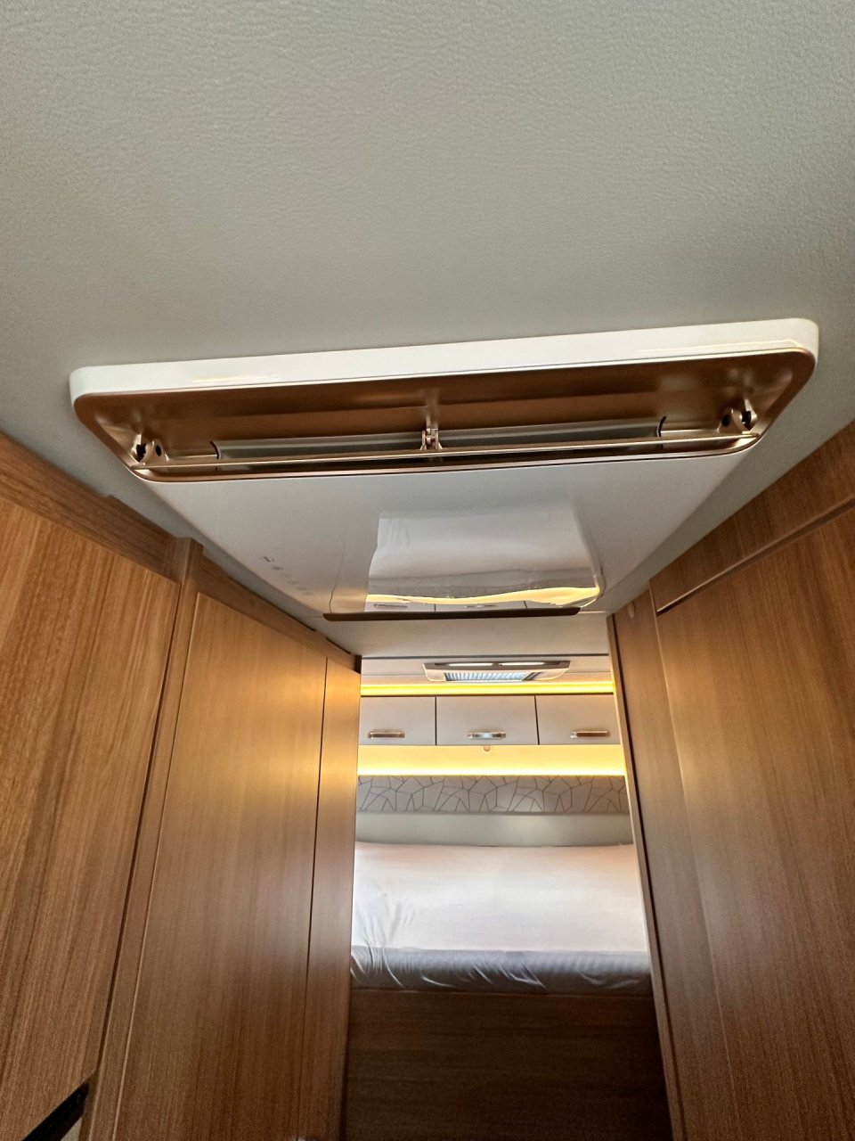 Weinsberg Cara Home 700 DG