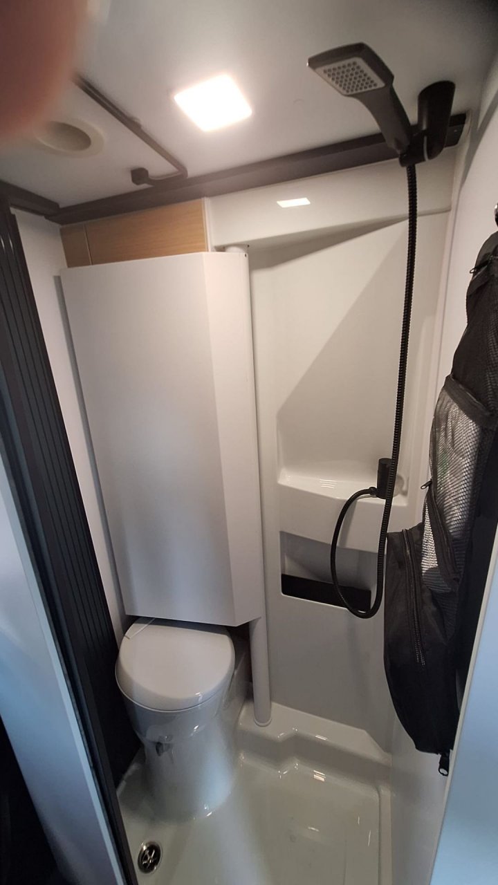 Adria Twin 640 SGX Supreme