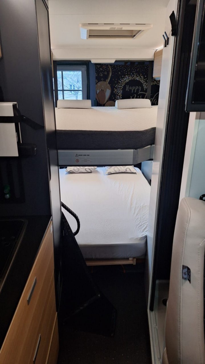 Adria Twin 640 SGX Supreme