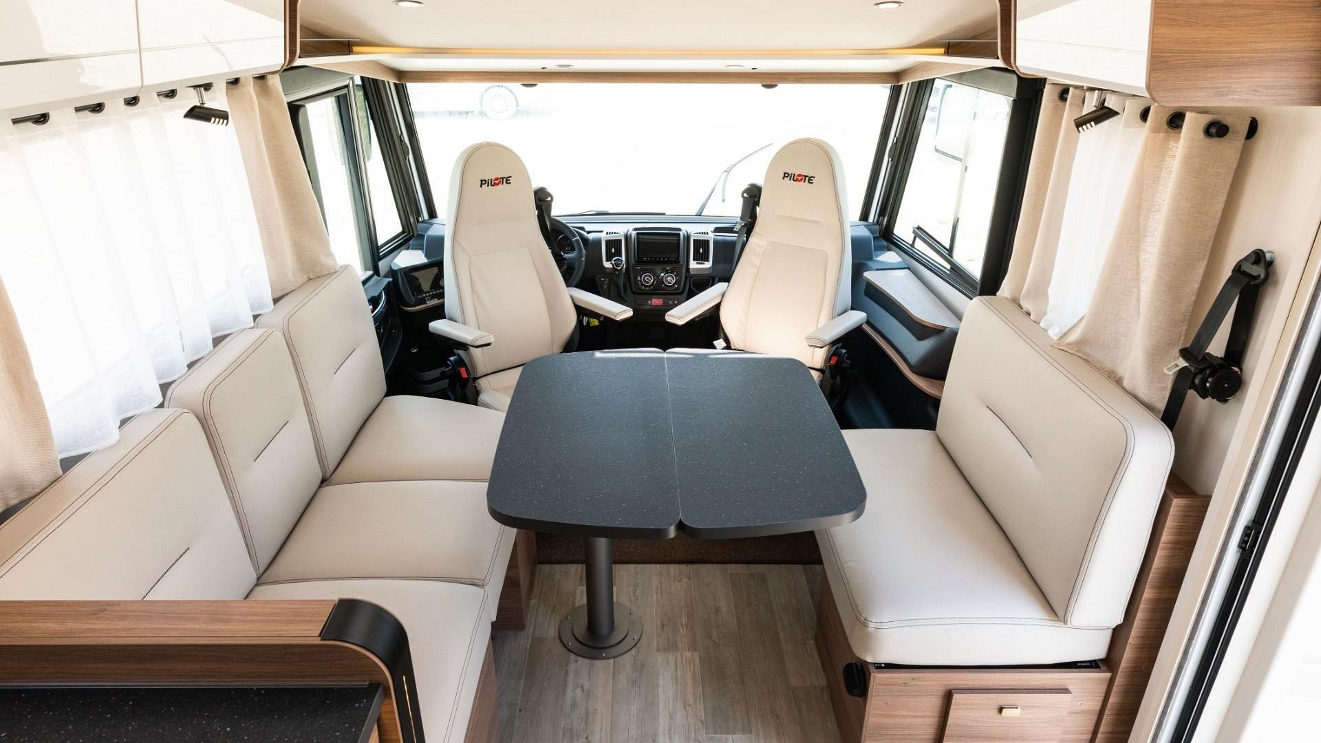 Pilote Pilote G781FC EXPRESSION mit Vollausstattung