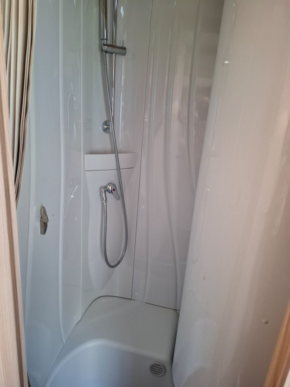 Bürstner Travel Van T690