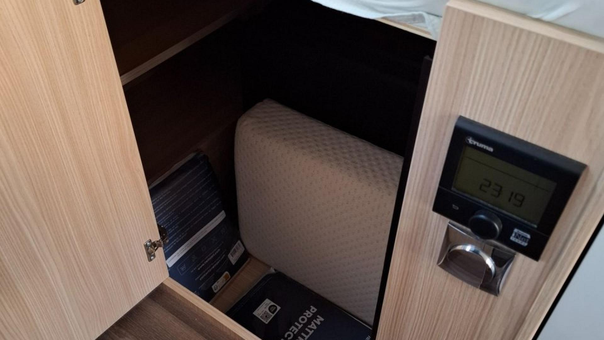 Bürstner Travel Van T690