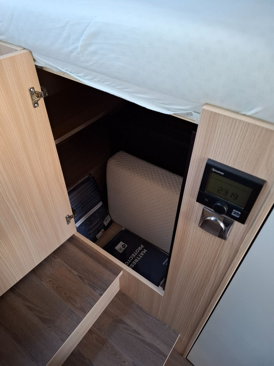 Bürstner Travel Van T690