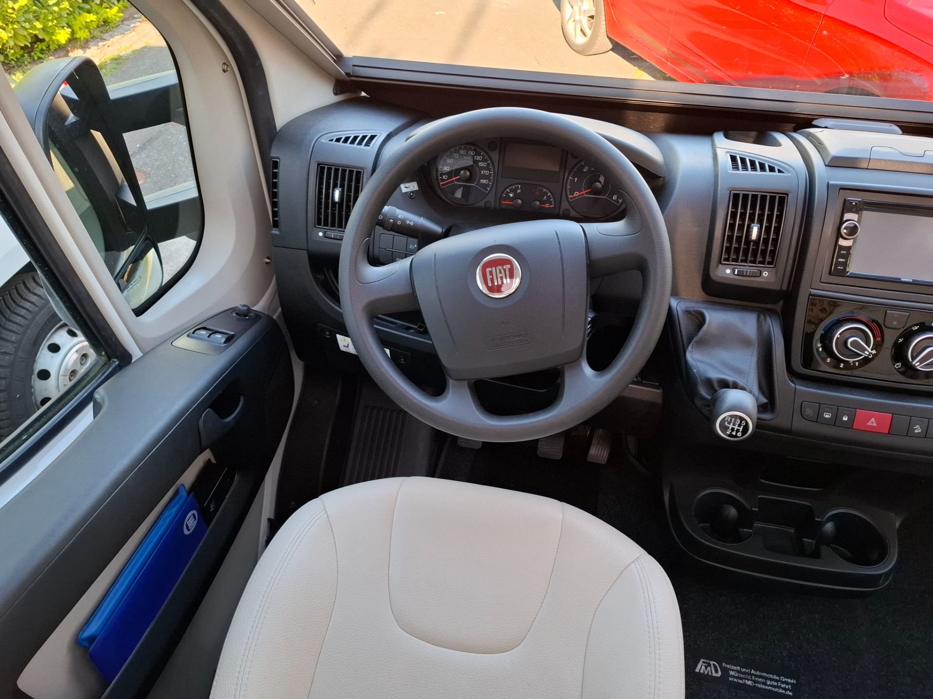 Bürstner Travel Van T690