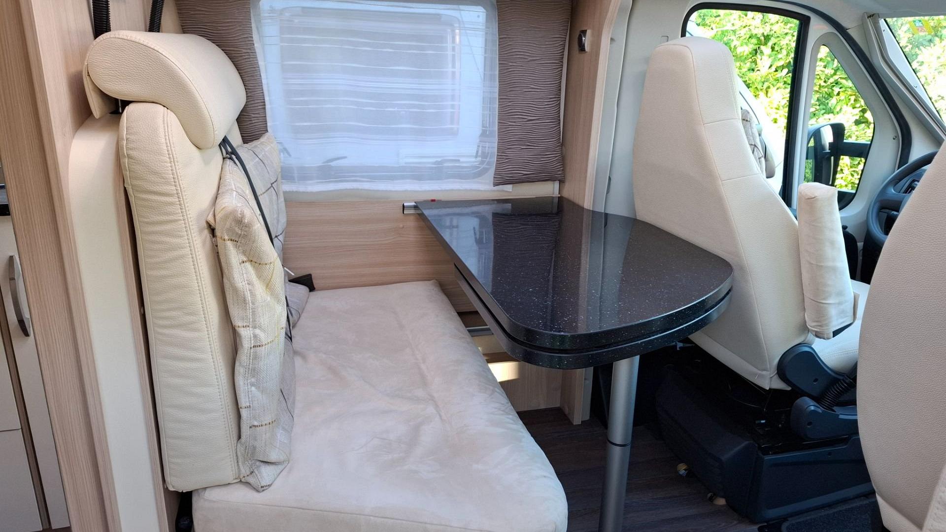 Bürstner Travel Van T690