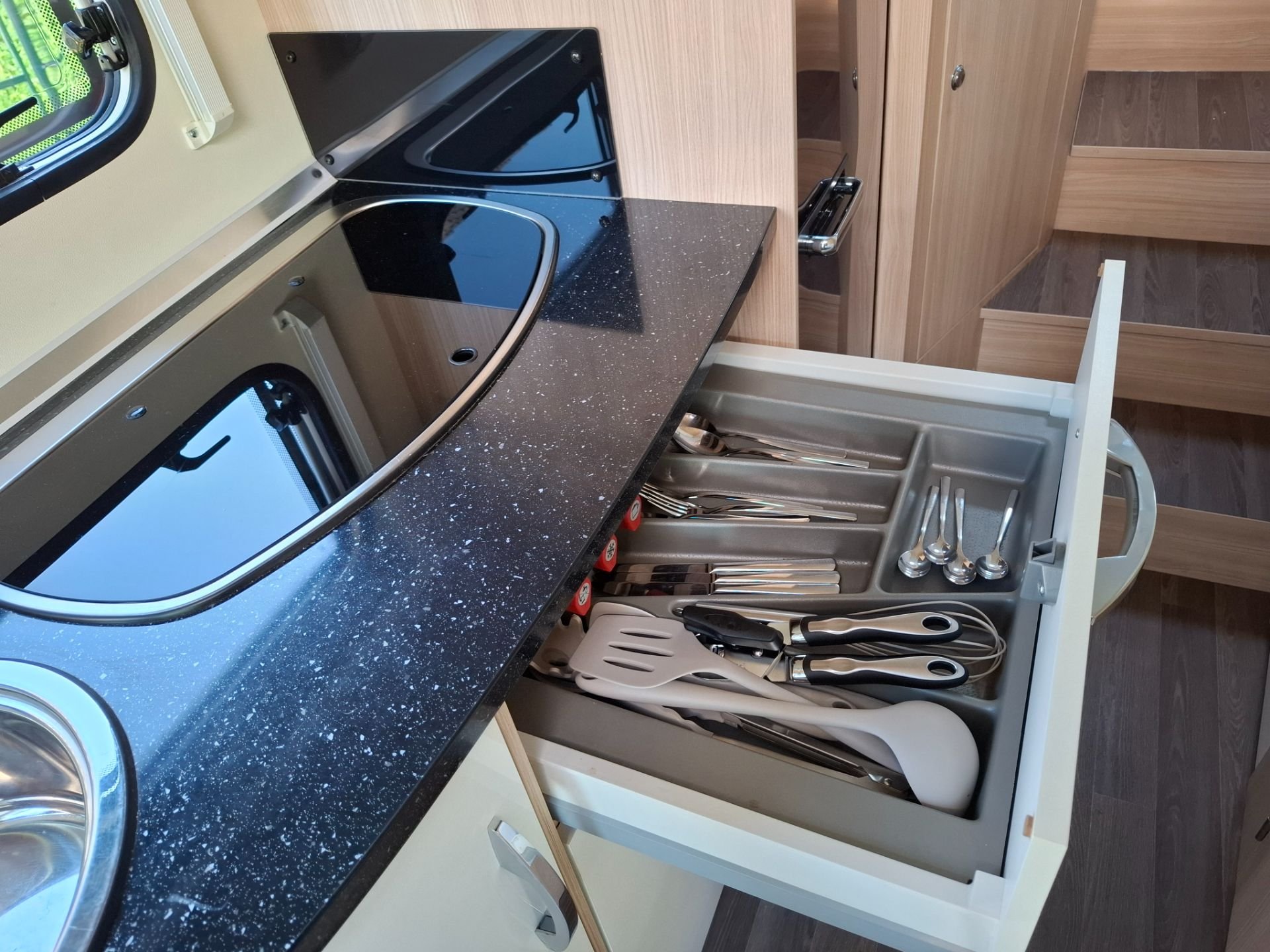 Bürstner Travel Van T690