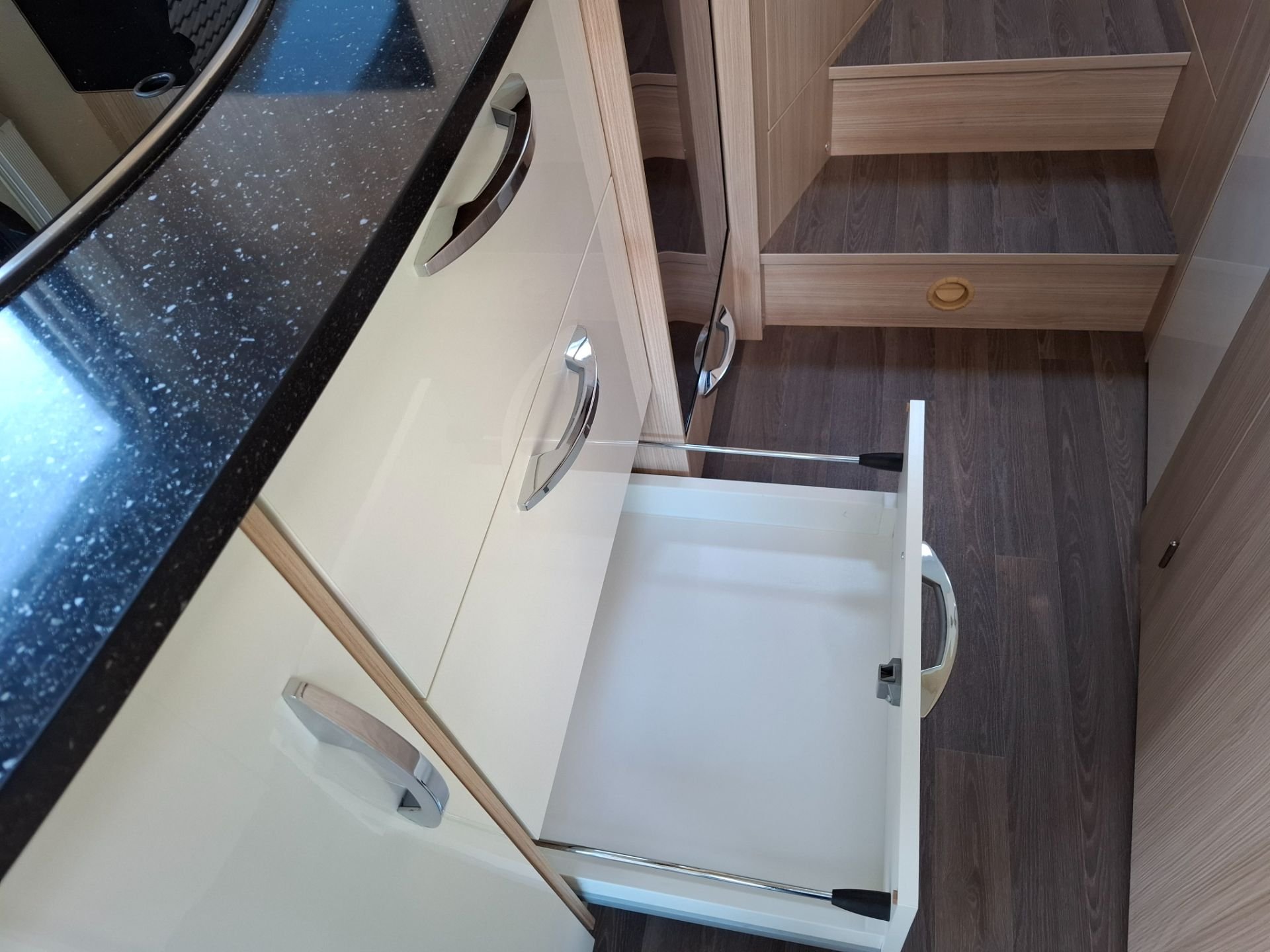 Bürstner Travel Van T690