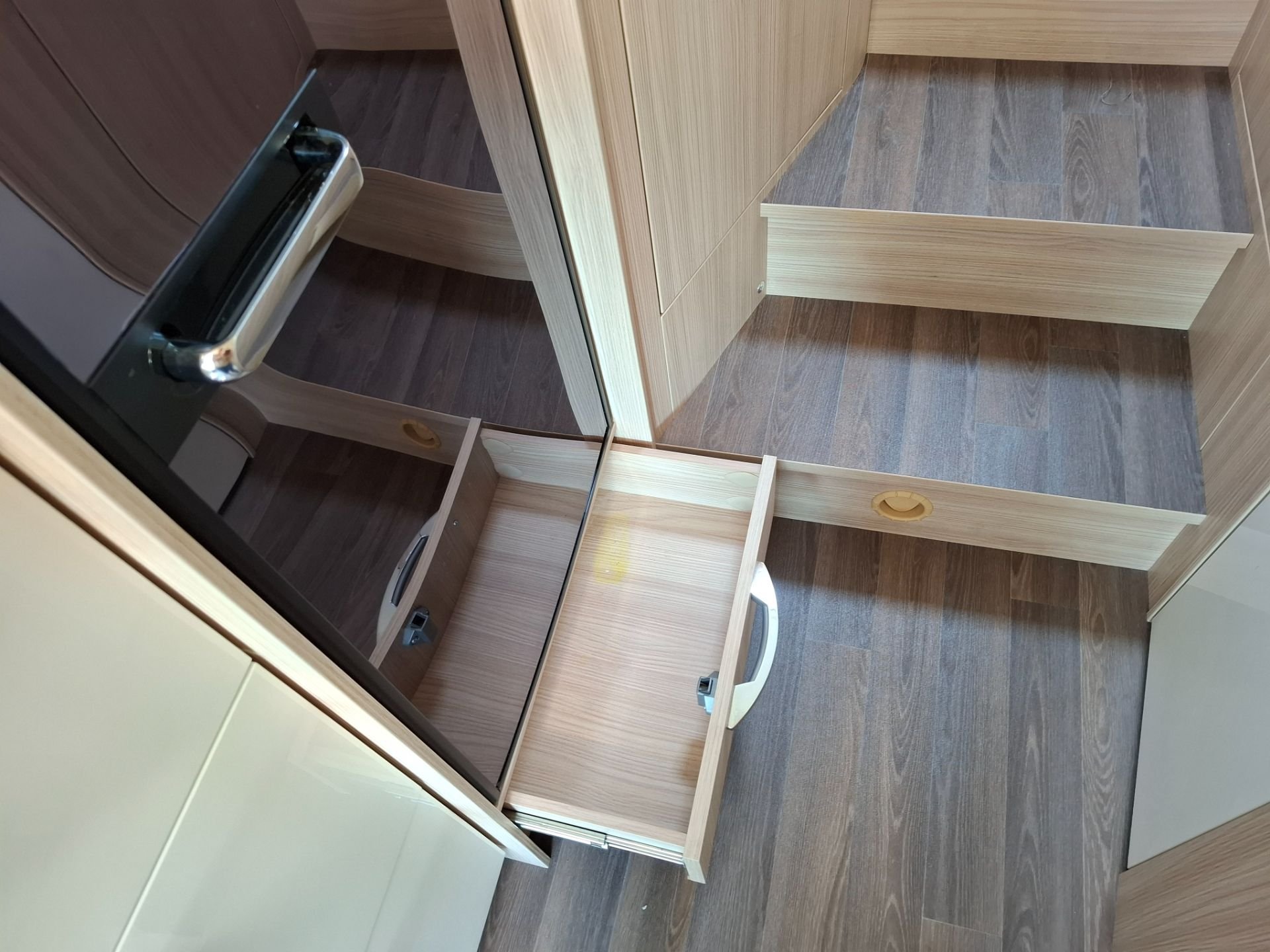 Bürstner Travel Van T690