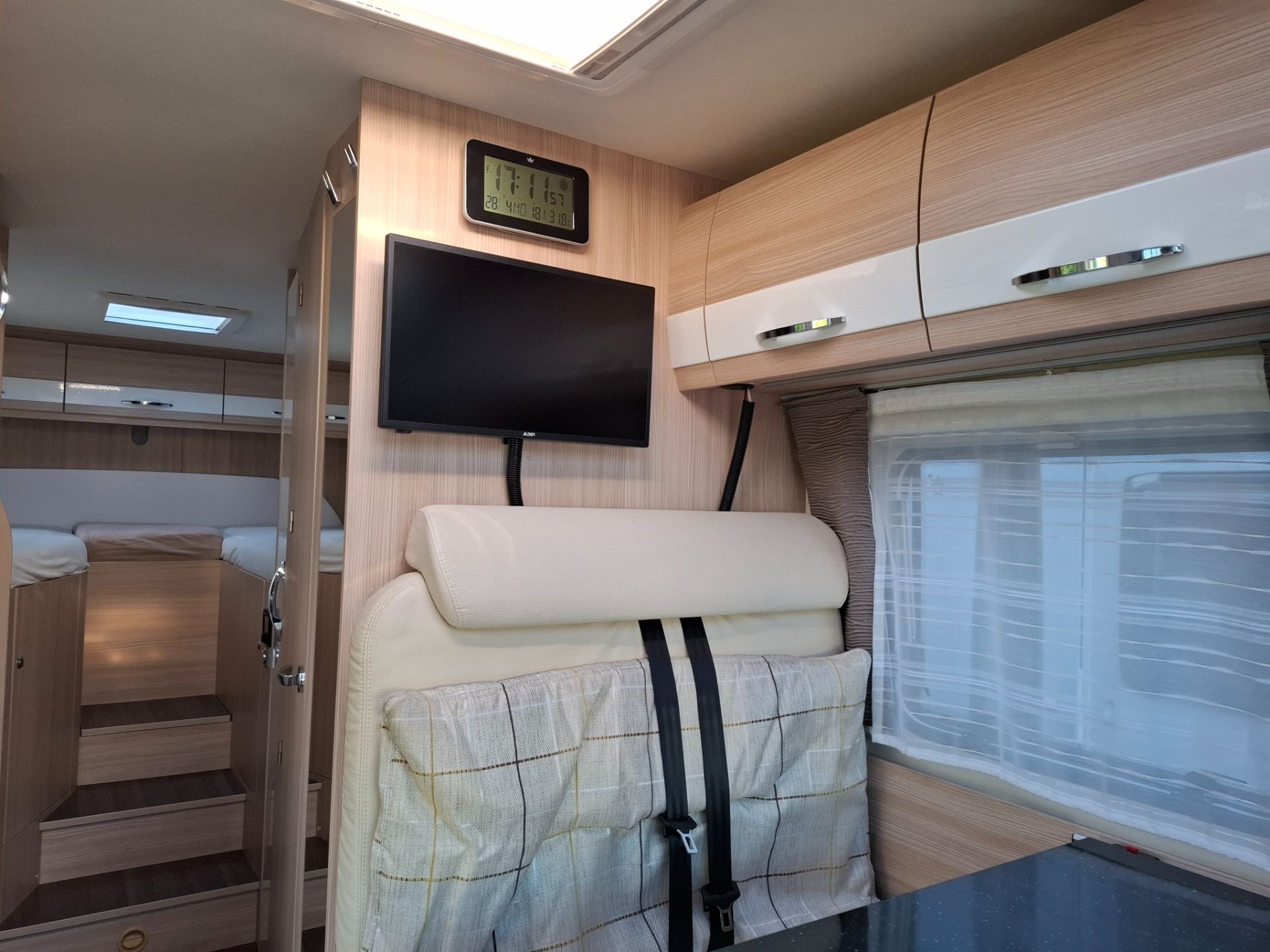 Bürstner Travel Van T690