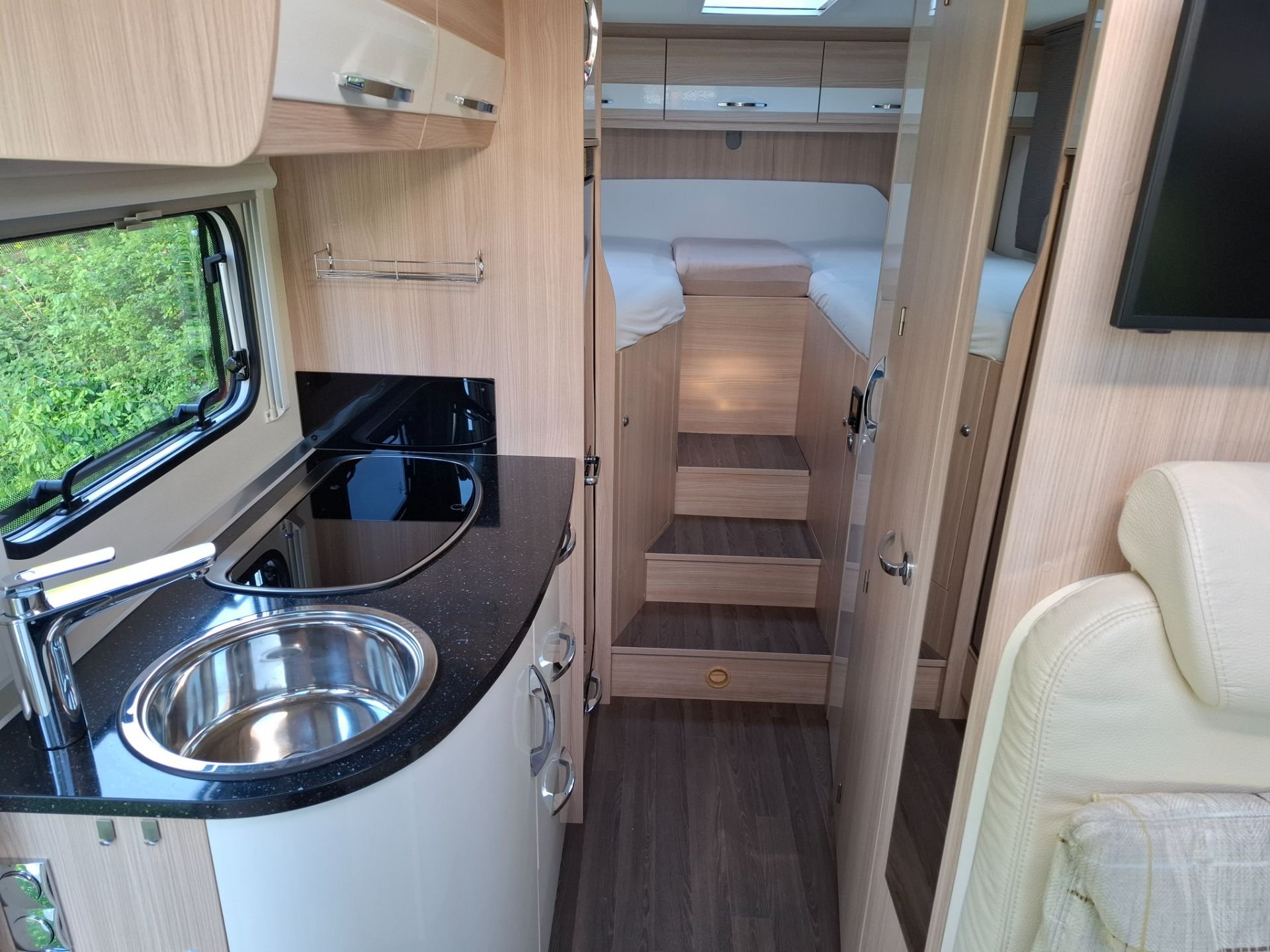 Bürstner Travel Van T690