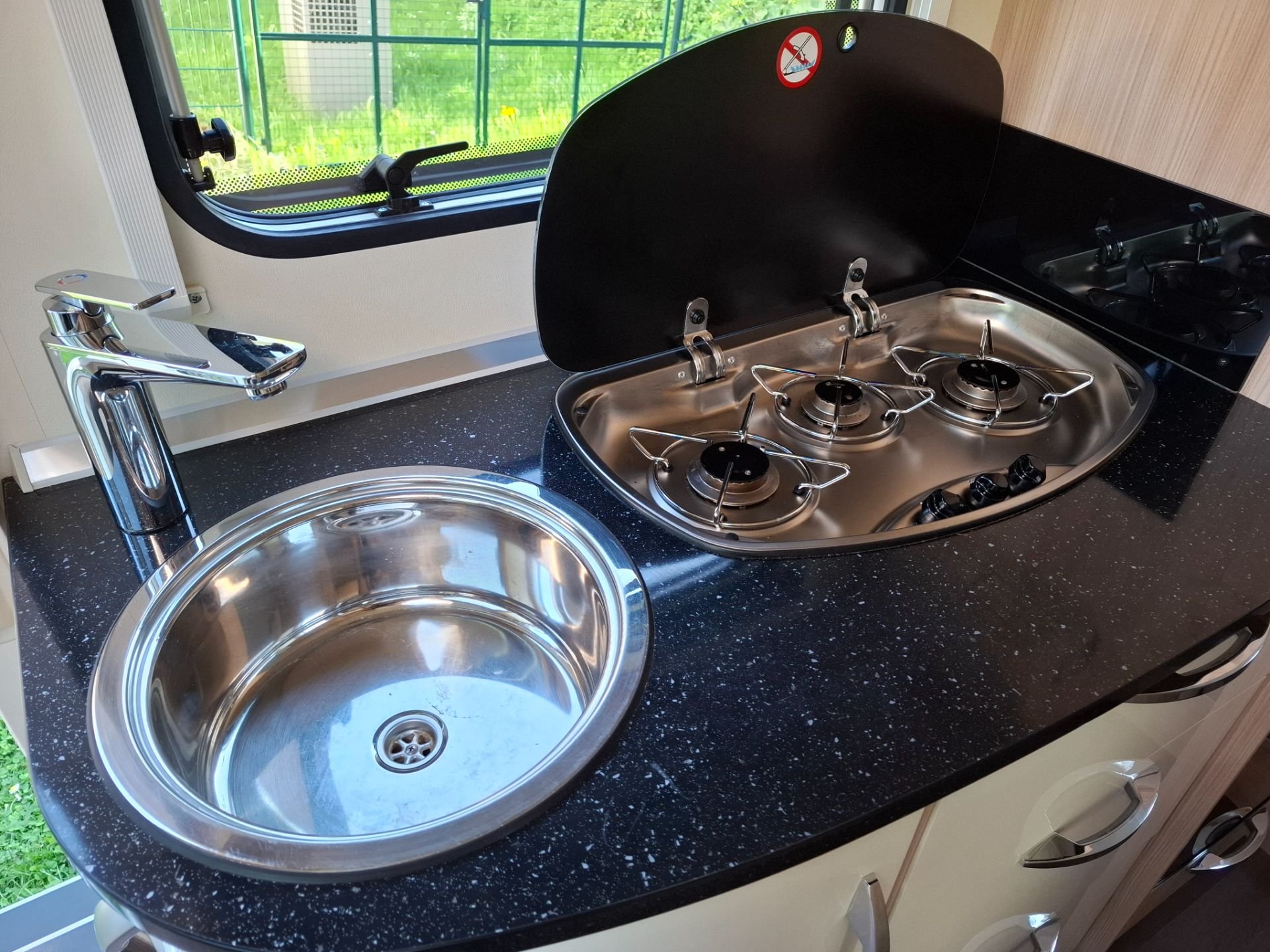 Bürstner Travel Van T690