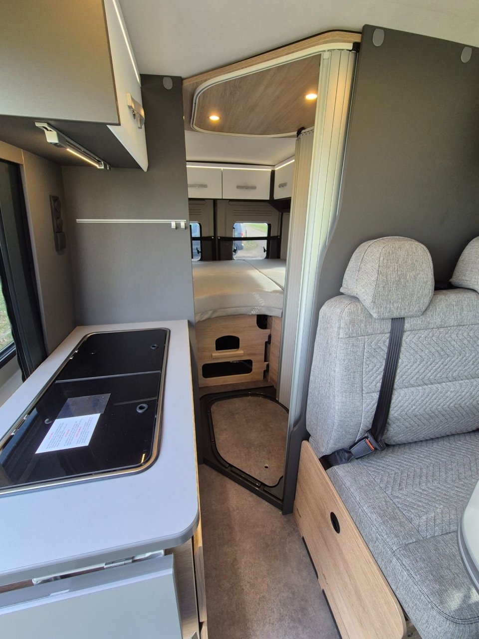 Dethleffs Globetrail 600DR mit Aufstelldach