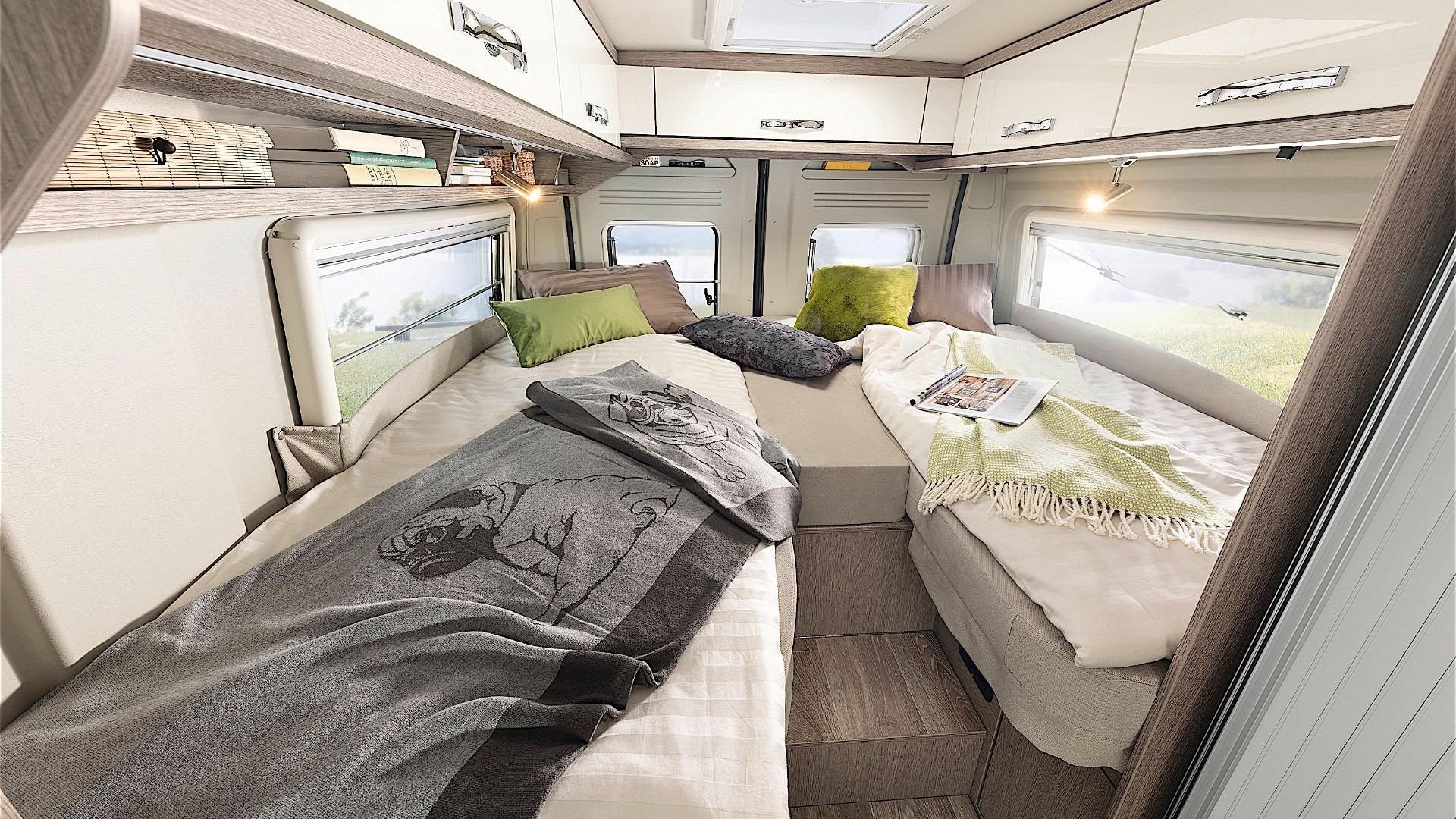 P&ouml;ssl Roadstar 600 l mit Aufstelldach