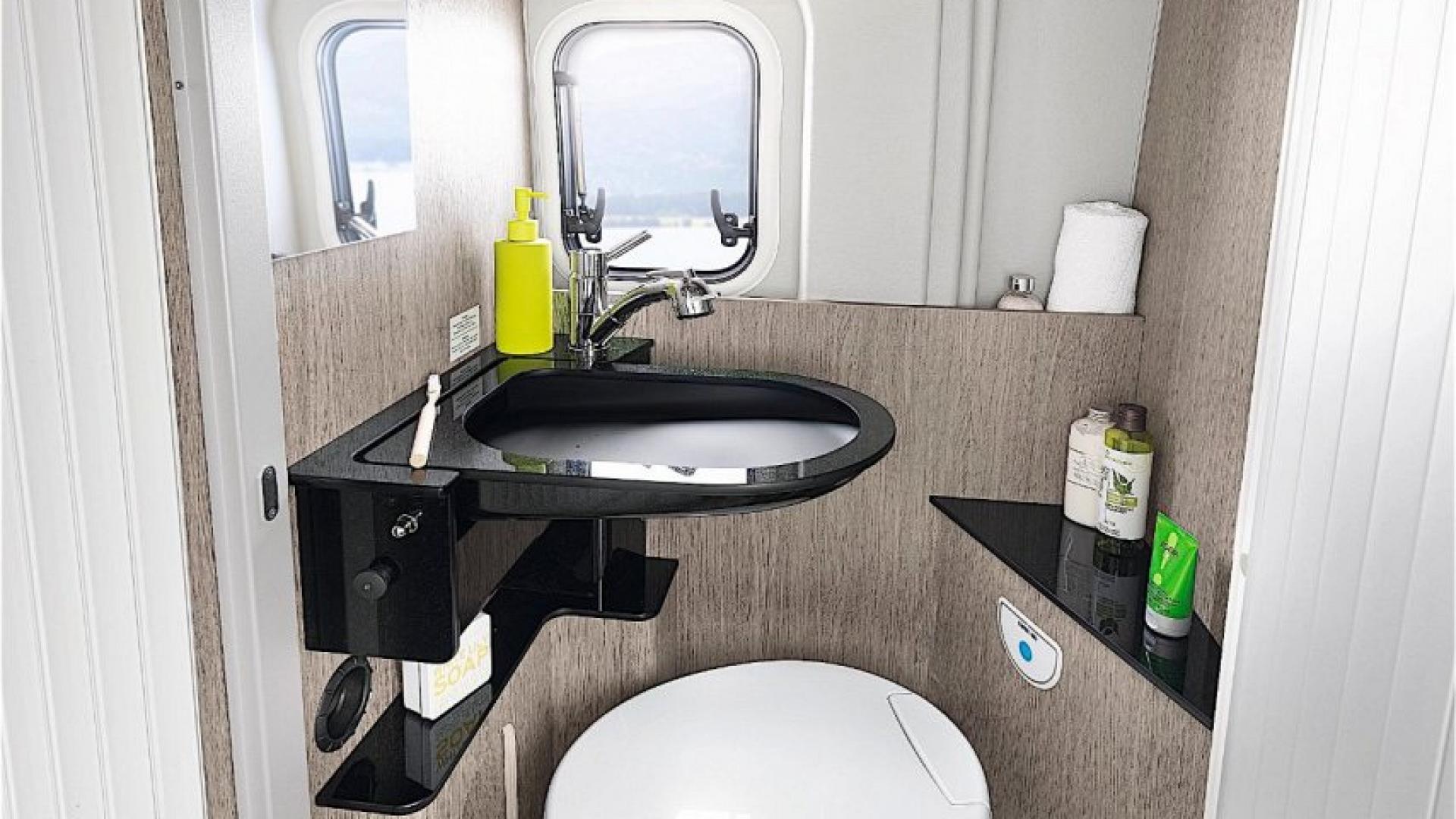 P&ouml;ssl Roadstar 600 l mit Aufstelldach