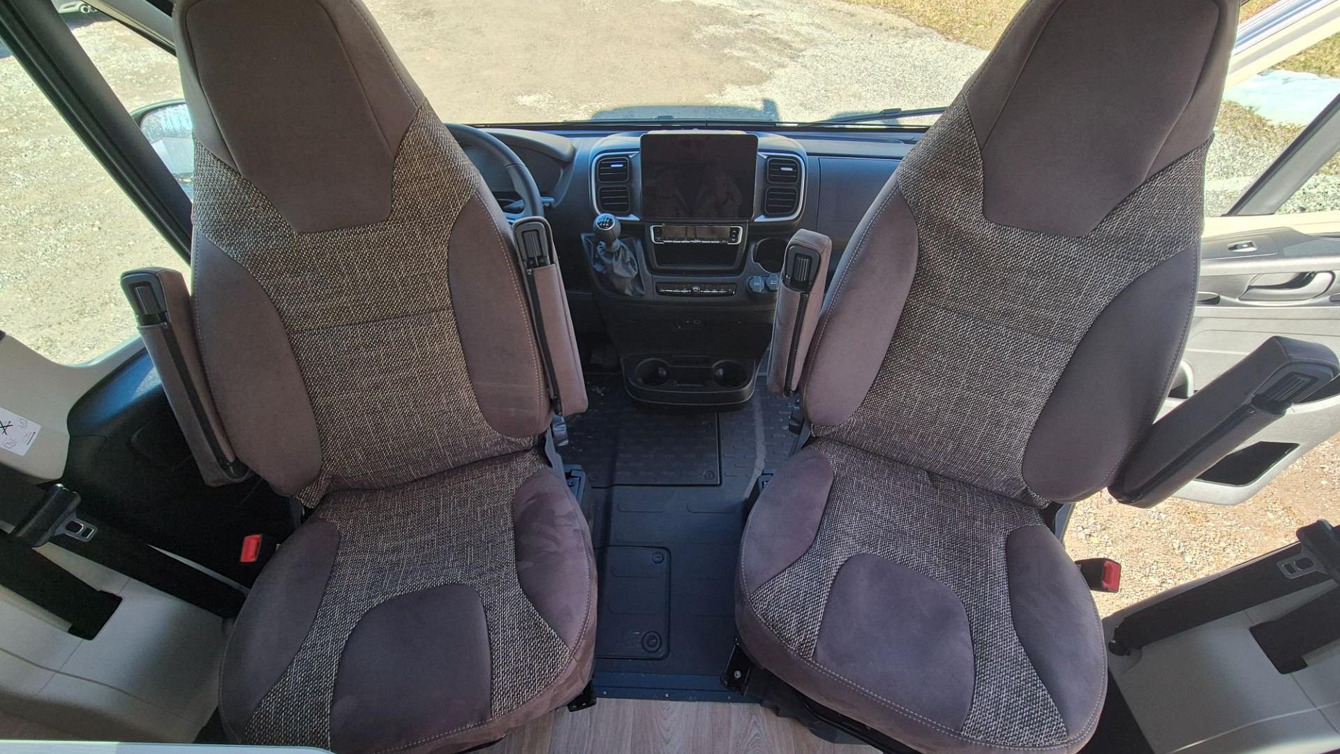 P&ouml;ssl Roadstar 600 l