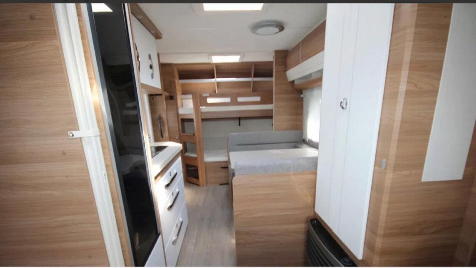 Hobby DeLuxe 540 KMFe