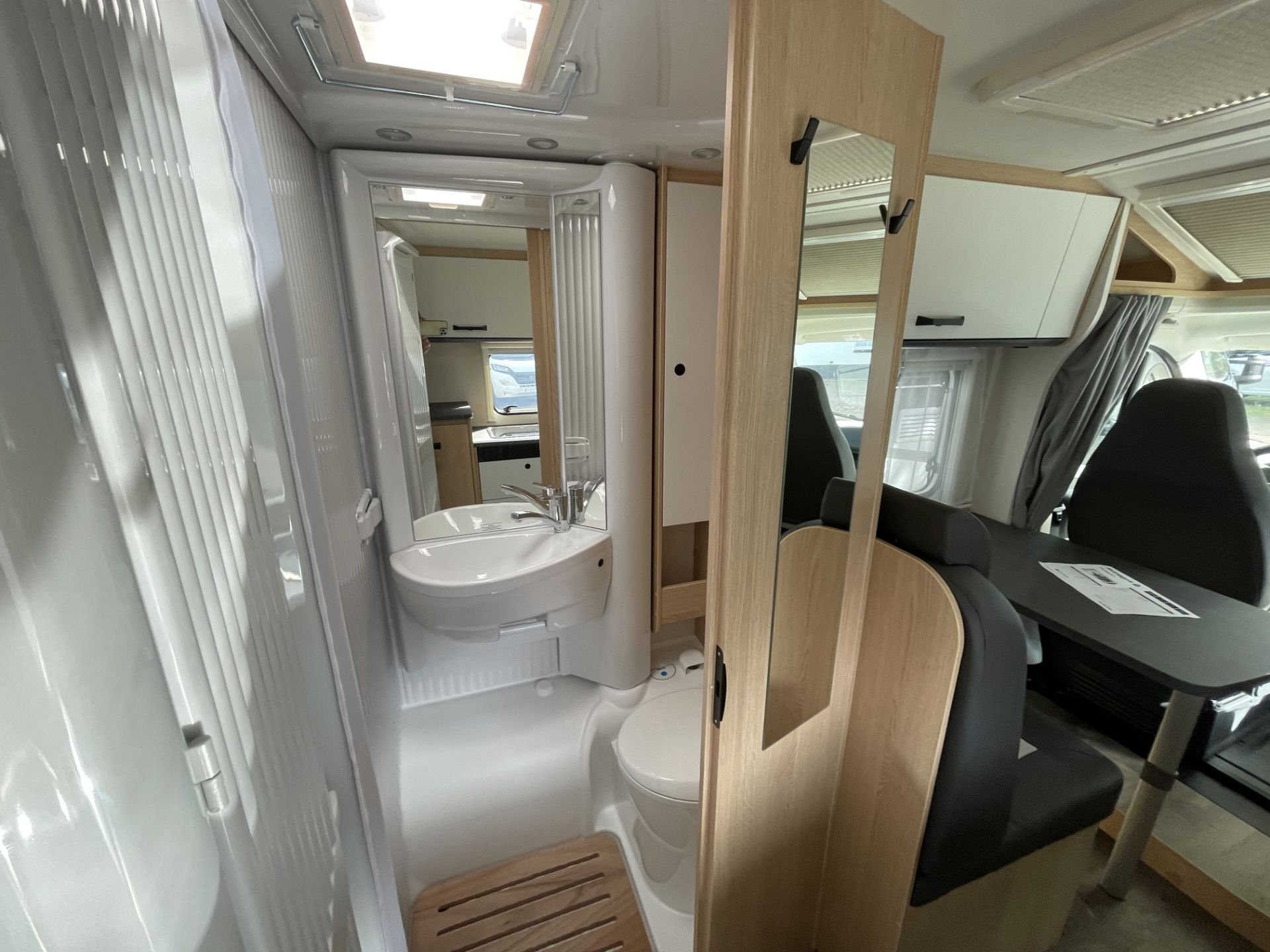 Sunlight V69 Adventure